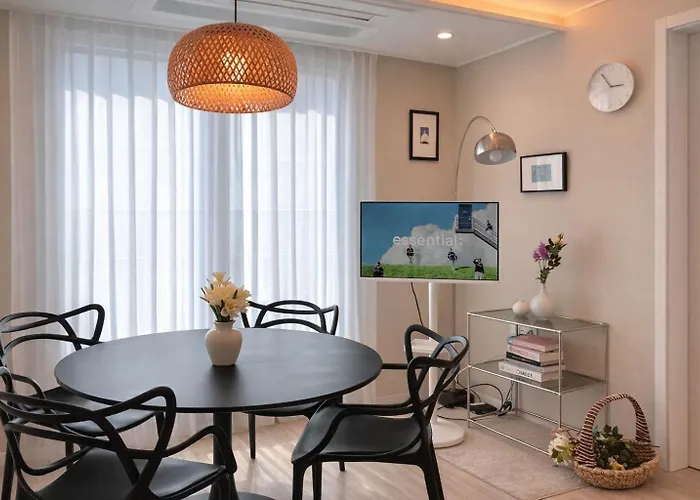 201 Newly Opened Yeonnam Hongdae 5 Minutes Airport Bus Yeonhui 4person Sunny And Quiet *
