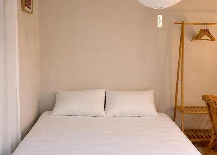 201 Newly Opened Yeonnam Hongdae 5 Minutes Airport Bus Yeonhui 4person Sunny And Quiet Апартаменты